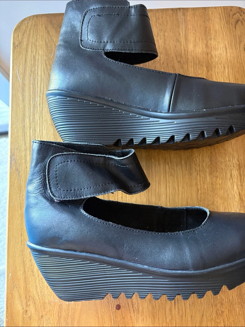 Women’s Black Mary Jane Ankle Strap Shoes - Classic School Style